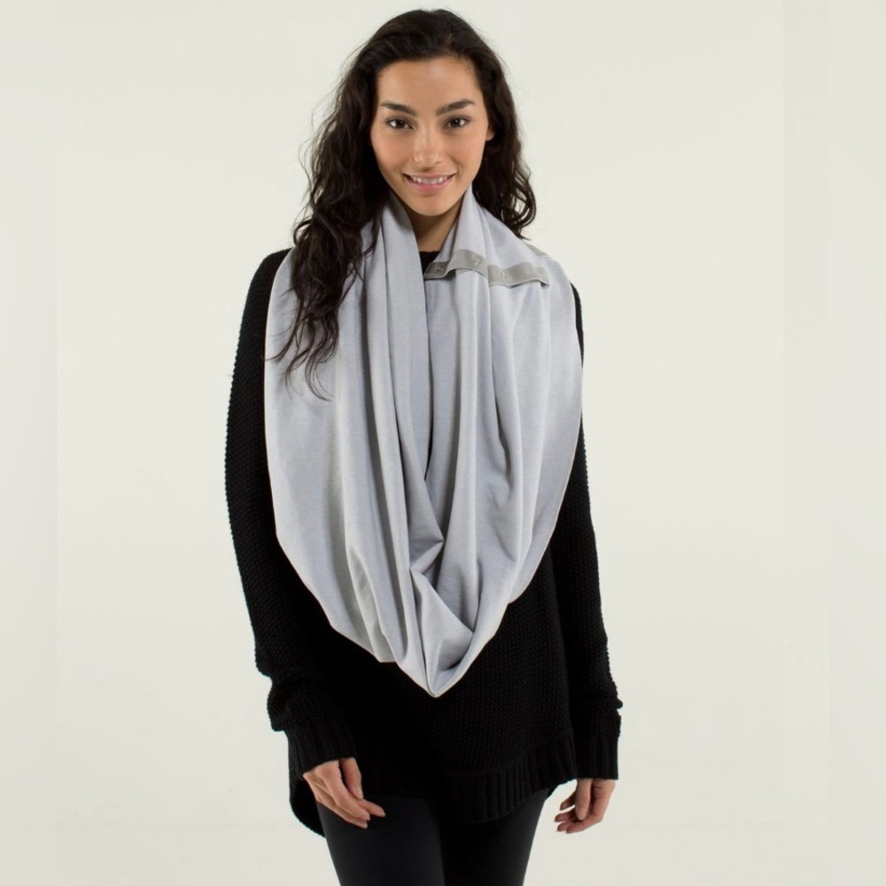 Lululemon🍋 Vinyasa Scarf Rulu Wee Stripe White Heathered Grey/White Stripe - Picture 2 of 15